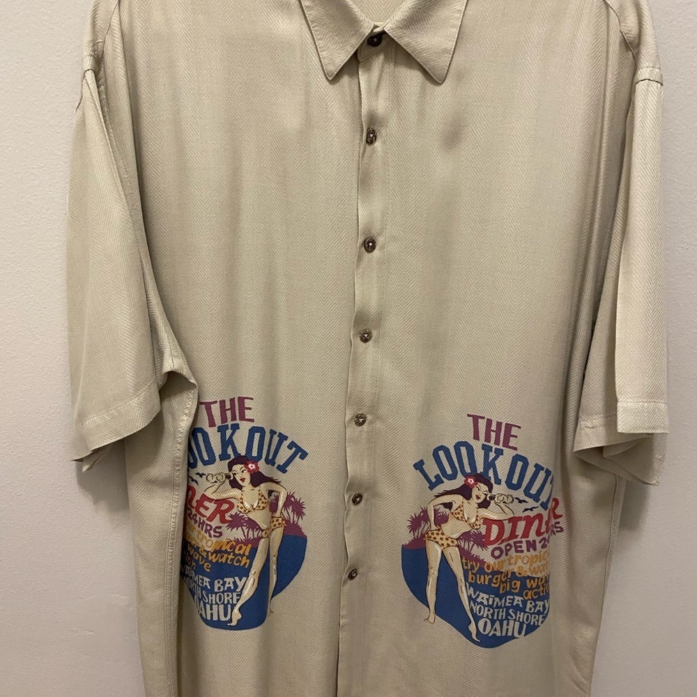 Men’s  CAMPIA XL short sleeve button down shirt in beige with diner logo. - Picture 3 of 12